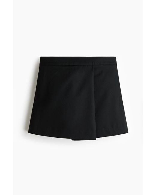 H&M Black Twill mini skort