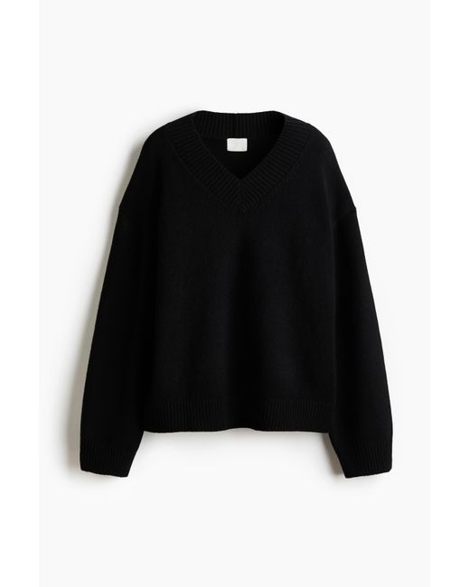 H&M Black Pullover mit V-Ausschnitt