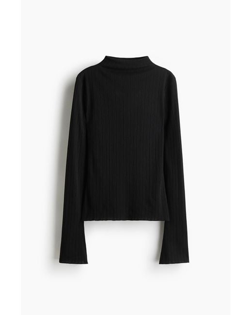 H&M Black Geripptes Shirt mit Turtleneck