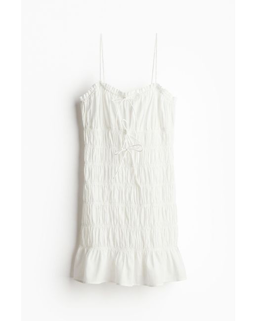 H&M White Gesmoktes Bodycon-Kleid