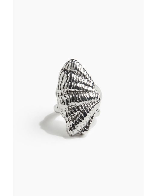 H&M Seashell-shaped Ring in het White