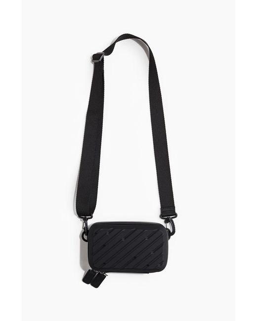 H&M Hard-shell shoulder bag in Black für Herren