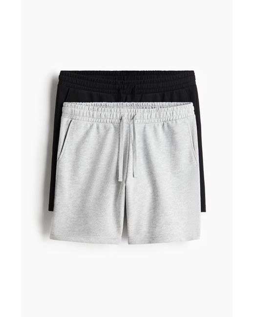 Lot de 2 shorts Regular Fit en molleton H&M pour homme en coloris Black