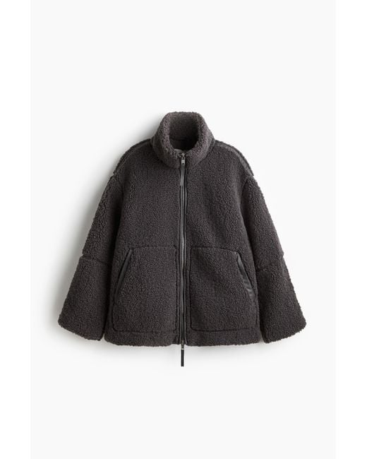H&M Black Jacke aus Teddyfleece mit lockerer Passform