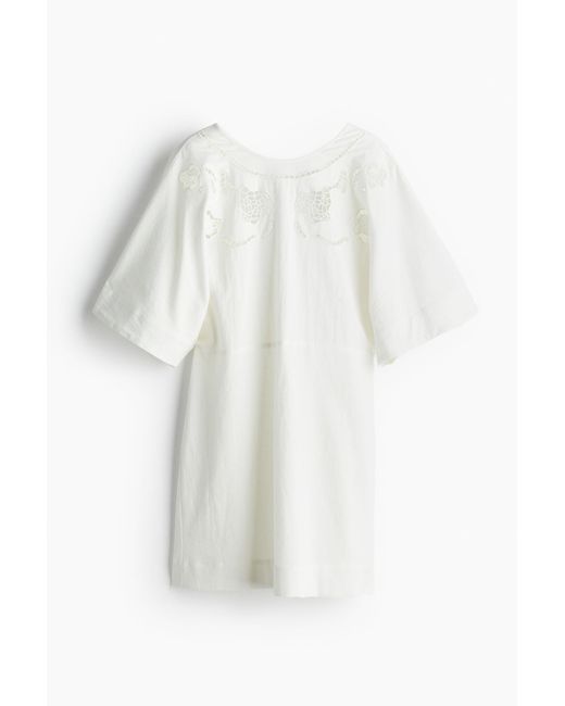 H&M White Kleid aus Leinenmix mit Broderie Anglaise
