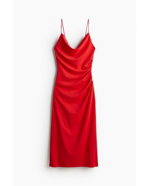 H M Drapiertes Kleid mit Wasserfall Ausschnitt in Rot Lyst AT