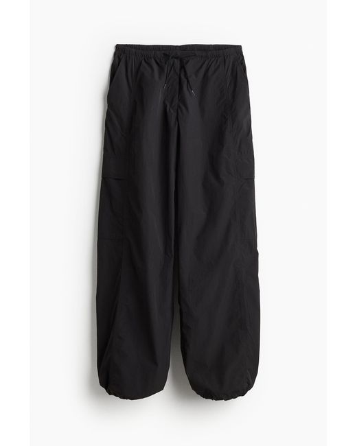 Pantalon cargo parachute DryMoveTM H&M en coloris Black