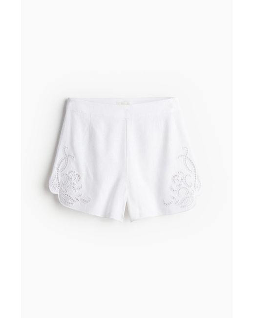 H&M White Shorts mit Broderie Anglaise