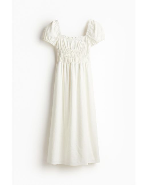 H&M White Kleid mit gesmokter Taille aus Leinemix