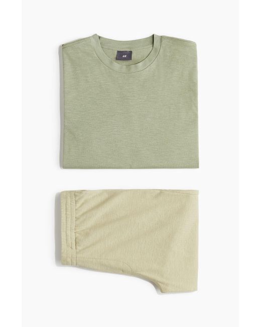 H&M Pyjama T-shirt and shorts in Green für Herren