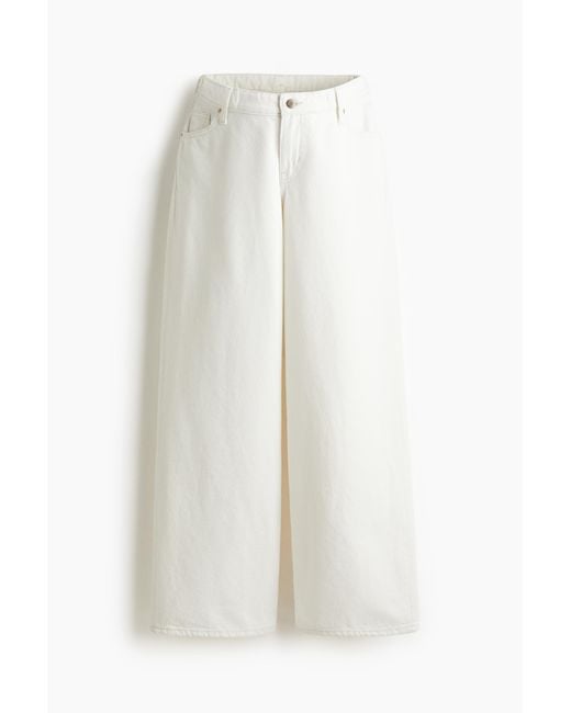 H&M White MAMA Before & After Weite Jeans