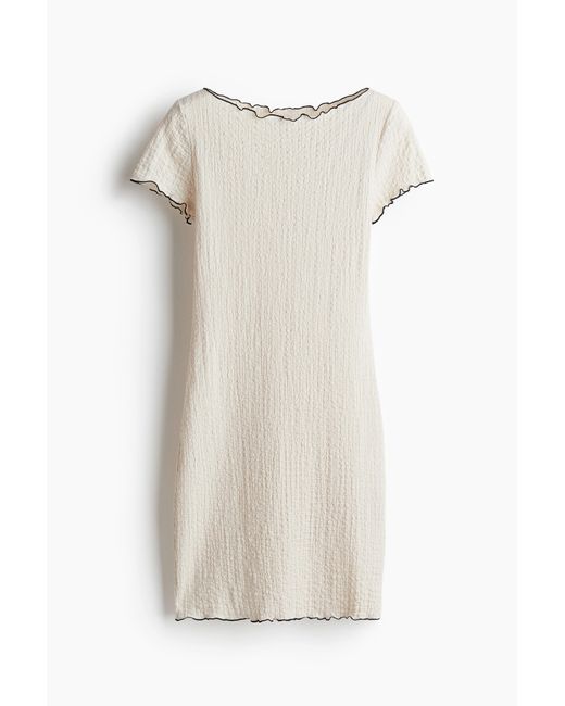 H&M White Crinkle-Kleid mit Overlockdetails