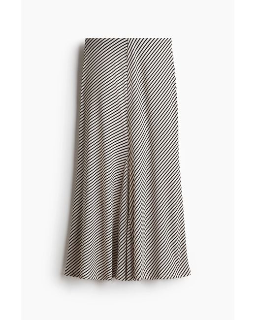 H&M Gray A-Linien-Jupe aus Crêpe