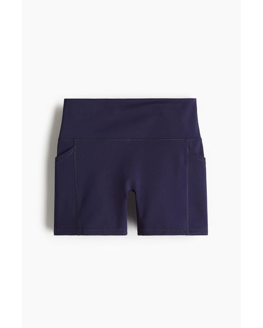 H&M Blue Sport-Hotpants mit DryMoveTM