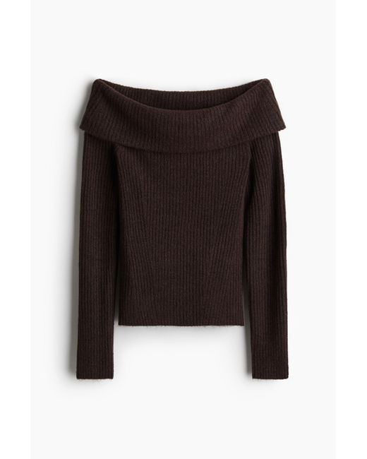 H&M Black Off-Shoulder-Shirt in Rippstrick
