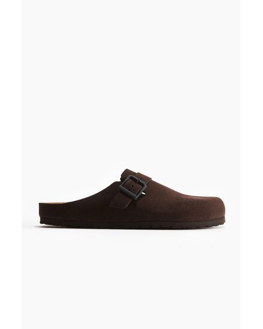H&M Pantoletten aus Veloursleder in Brown für Herren