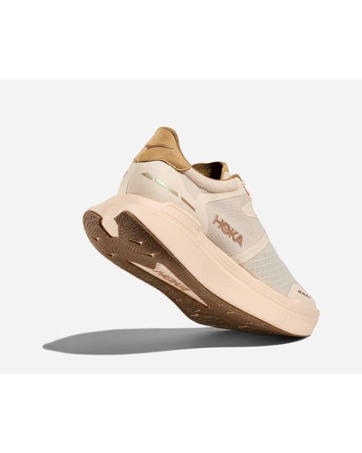 Transport X Chaussures en Vanilla/Wheat Taille 36 | Route Hoka One One en coloris White