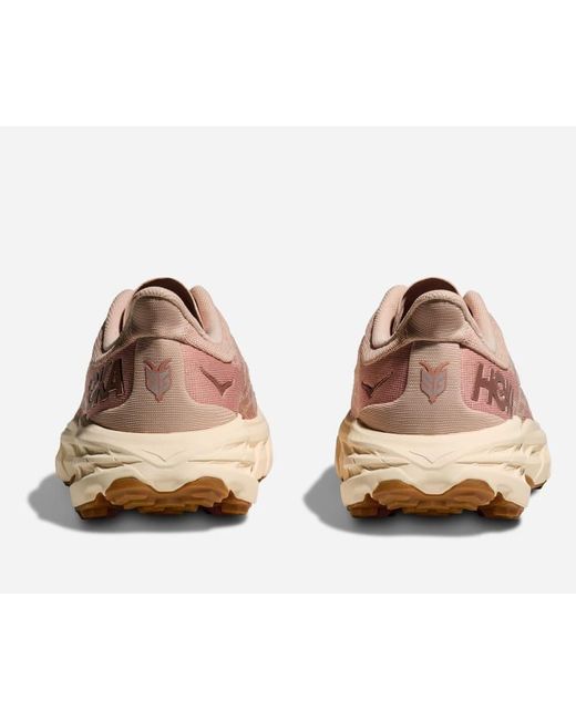 Hoka One One Pink Speedgoat 5 Schuhe für Damen in Cream/Sandstone Größe 38 | Gelände