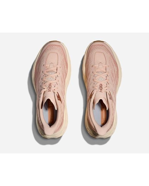Hoka One One Pink Speedgoat 5 Schuhe für Damen in Cream/Sandstone Größe 38 | Gelände