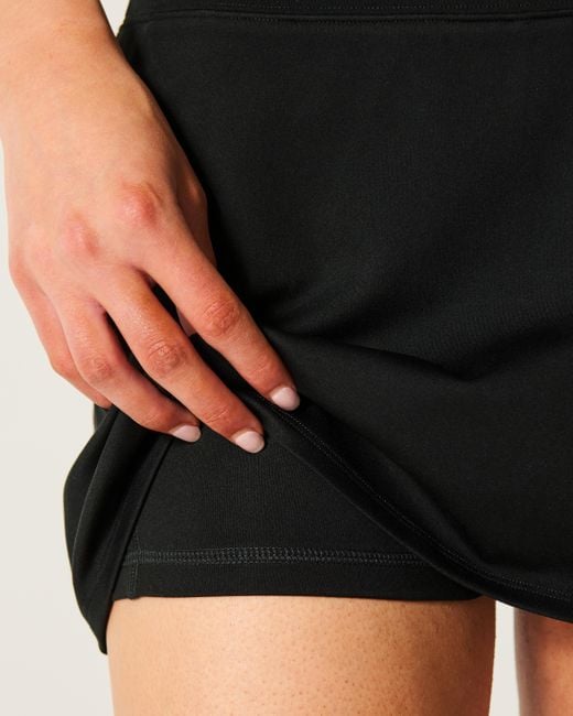 Hollister Black Gilly Hicks Active Recharge Skortie in A-Linie