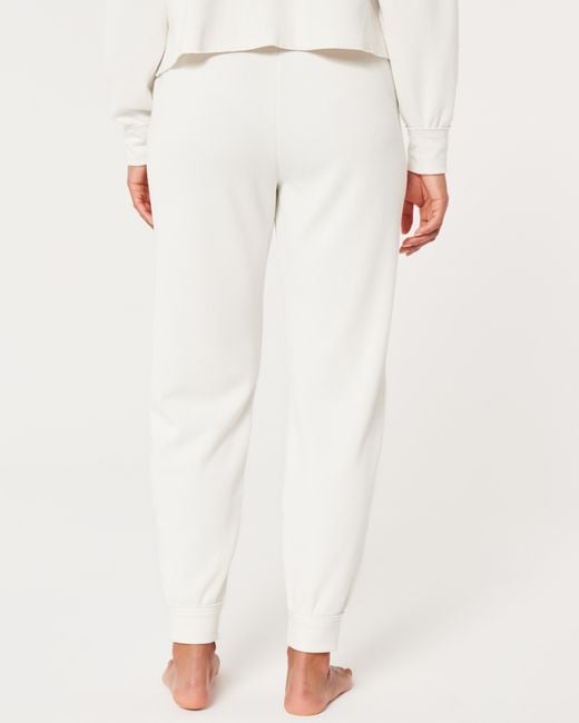 Hollister White Gilly Hicks Joggers aus Waffelmuster-Stoff
