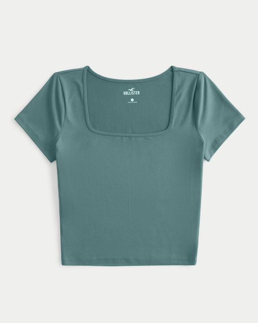 Hollister Green T-Shirt aus nahtlosem Soft-Stretch-Material mit eckigem Ausschnitt