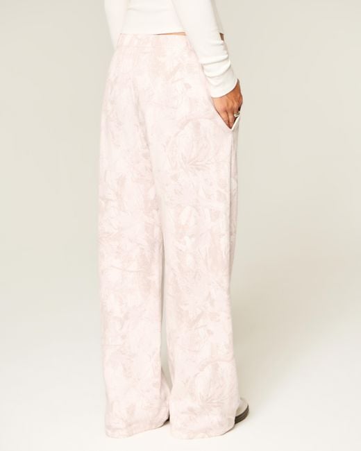 Hollister White Logo Graphic Pink Camo Wide-leg Sweatpants