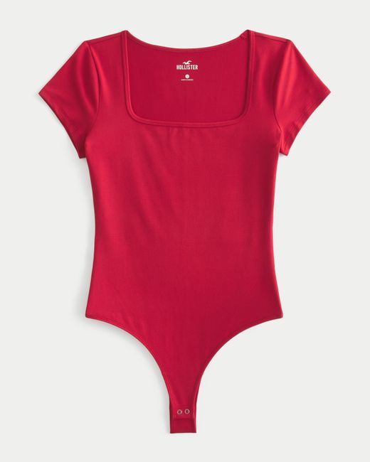 Hollister Red Bodysuit aus nahtlosem Soft-Stretch-Stoff mit eckigem Ausschnitt