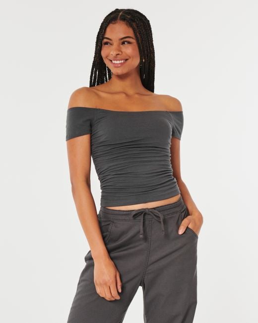 Hollister off the shoulder top outlet