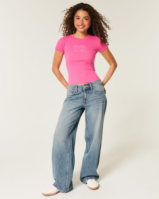 Hollister Pink Geripptes Baby-Tee mit Nummerngrafik