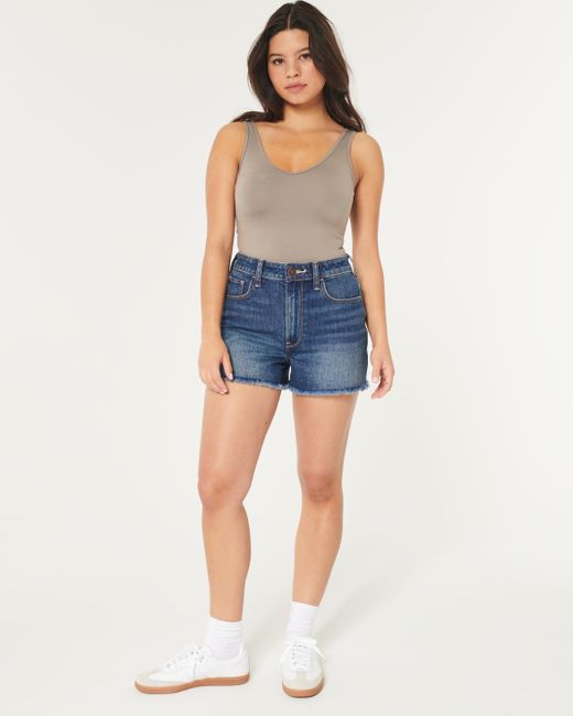 Hollister Blue Ultra High Rise Mom Jeans-Shorts in dunkler Waschung