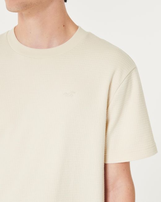 Hollister Lässiges, strukturiertes T-Shirt mit Rundhalsausschnitt und Symbol in Natural für Herren