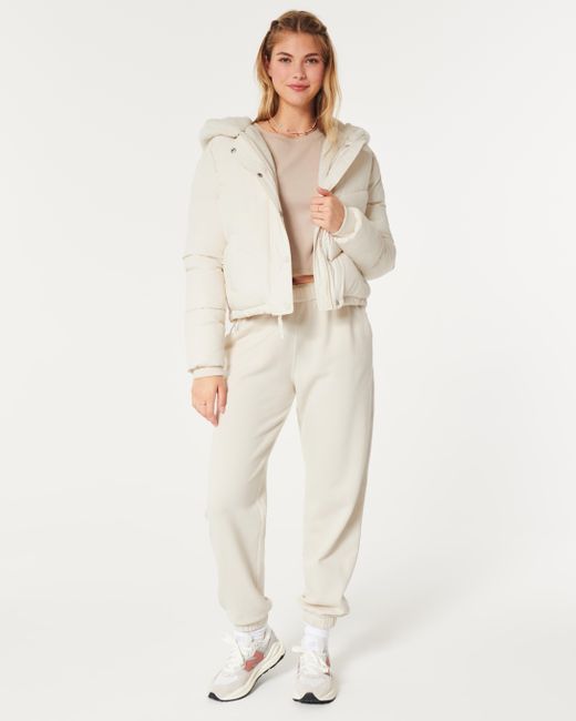 Hollister white hotsell puffer jacket
