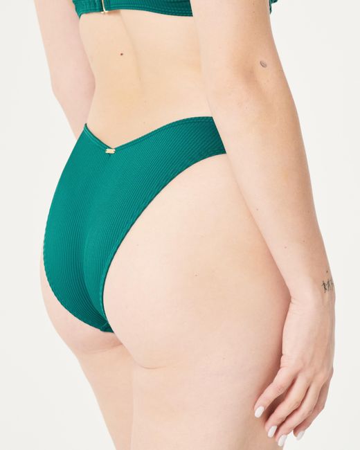Hollister Green Gerippte Cheeky Bikinihose mit hohem Bein und V-förmiger Taille