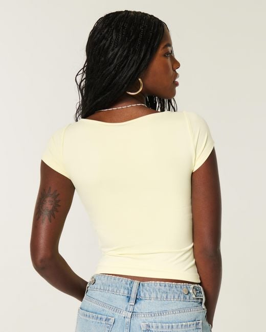Hollister Natural Short-sleeve Seamless Fabric Slash-neck T-shirt