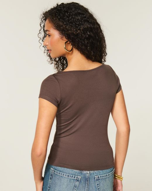 Hollister Brown Short-sleeve Seamless Fabric Slash-neck T-shirt