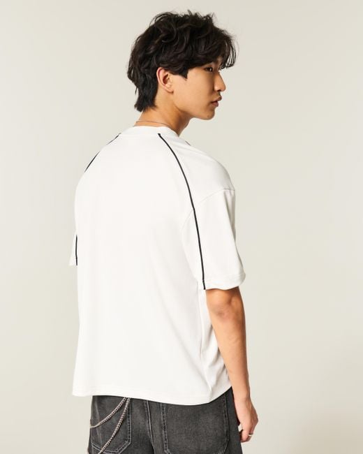 Hollister Natural Boxy Volkswagen Graphic Soccer Jersey for men