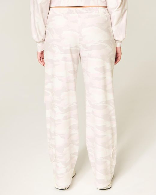 Hollister White Gilly Hicks Active Recharge Heart-tipped Baggy Pants