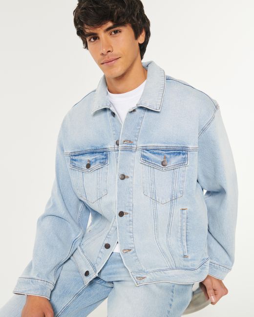 Hollister Trucker-Jeansjacke in Boxy Fit und heller Waschung in Blue für Herren