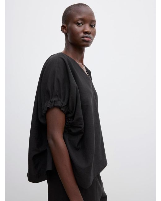 House of Dagmar White Rouched V-Neck Top