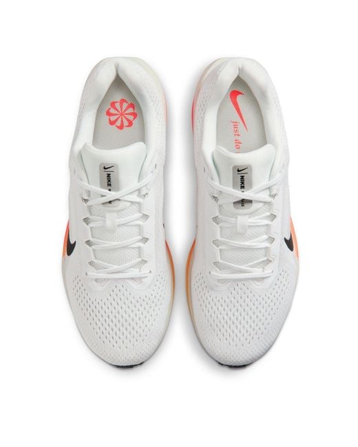 Nike White Winflo 11 Road Running Shoes for men