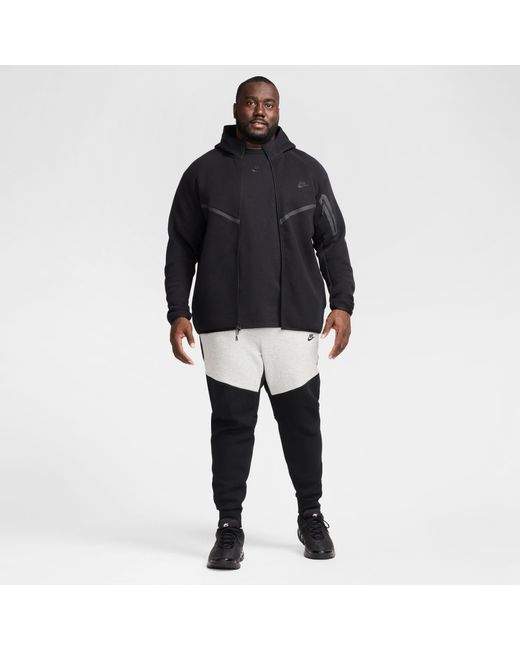 Nike Black Tech Fleece Joggers for men