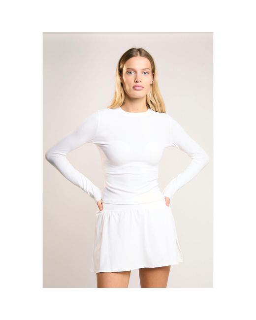 agon® White Signature Long-Sleeve- Top