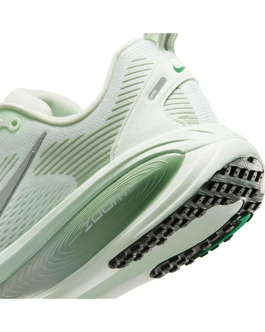 Nike Green Vomero 18 Road Running Shoes
