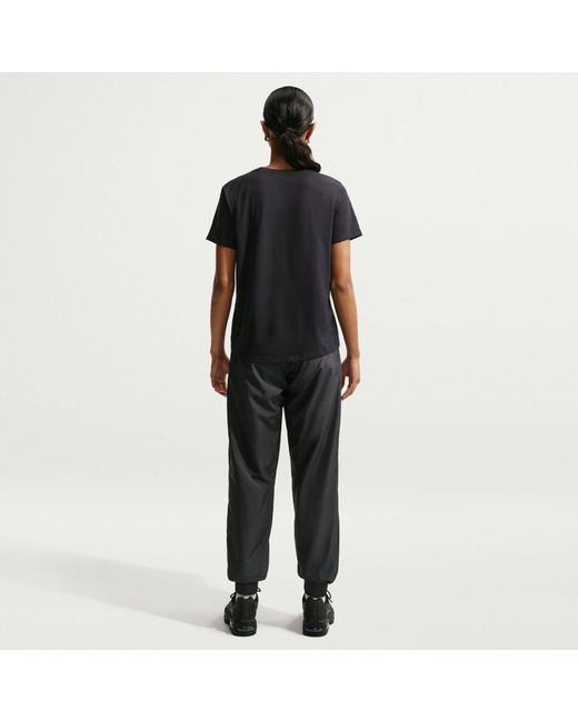 Nike Black Sportswear Essentials Logo T-Shirt