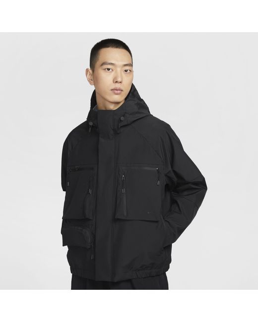 Nike Black Tech Ltwt Jkt for men