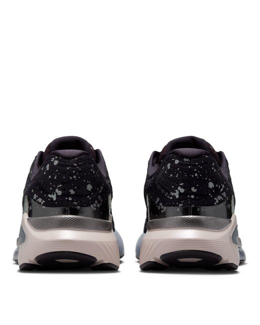 Nike Black Structure 26 Trainers