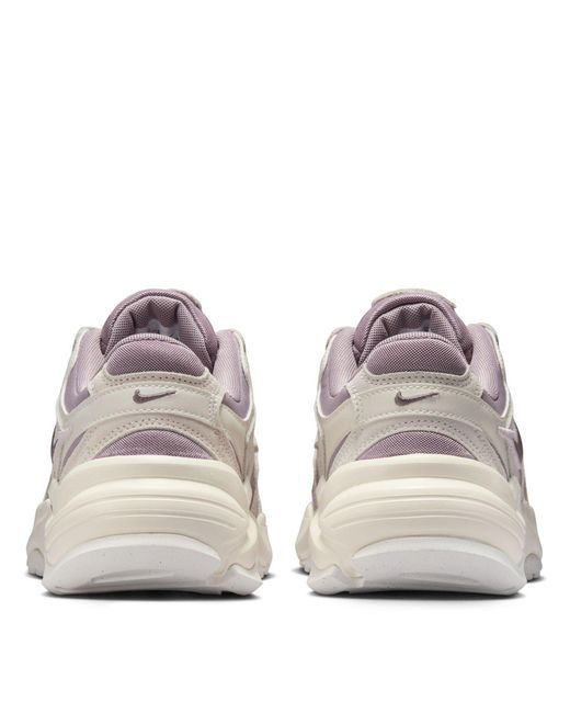 Nike Gray Al8
