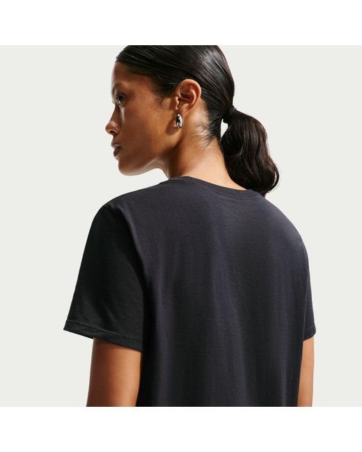 Nike Black Sportswear Essentials Logo T-Shirt