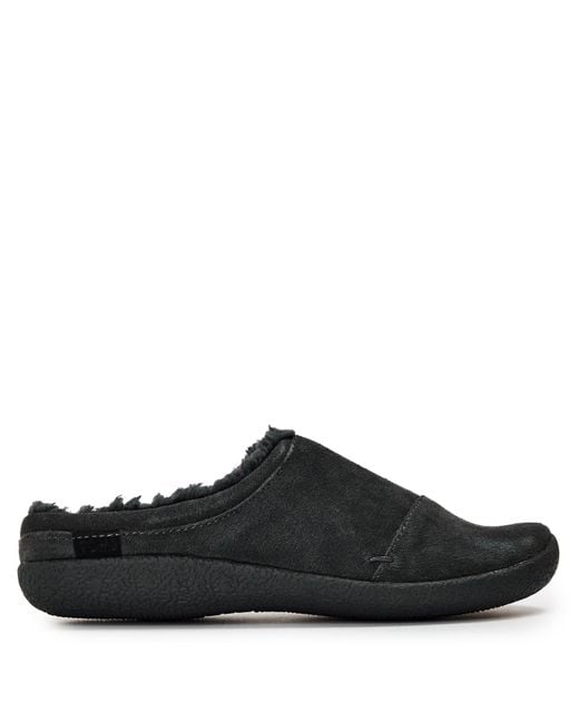 TOMS Black Berkly Slip for men